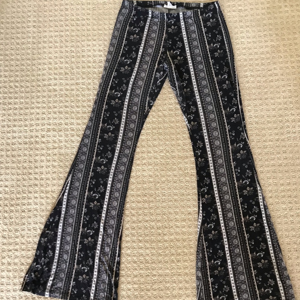 Ivy and Main fit and flare boho design pants